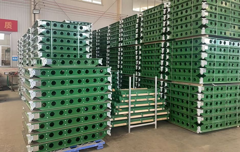 Kit de cimbramento metálico Green Formwork organizado na fábrica para envio